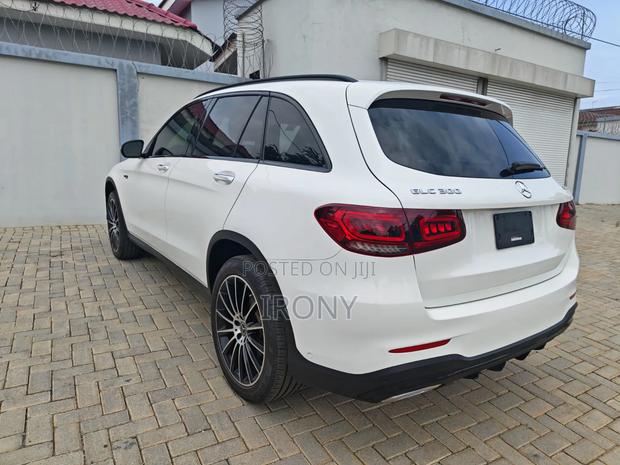 Mercedes-Benz GLC-Class 2021 White