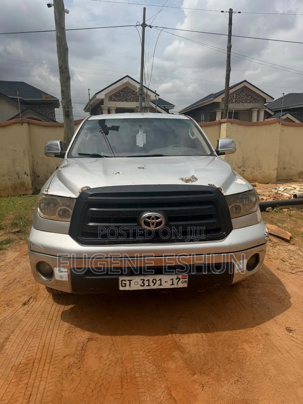Toyota Tundra 2009 Silver