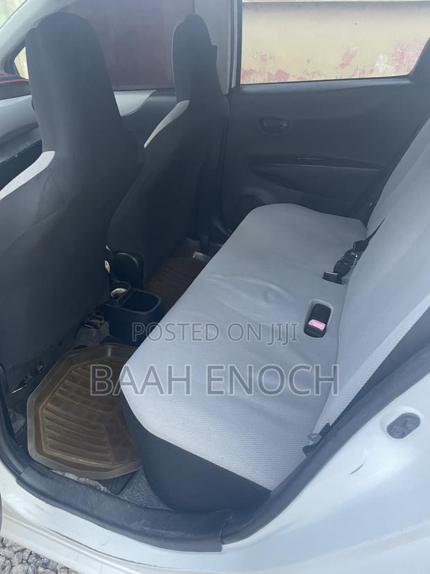 Toyota Vitz 2012 White