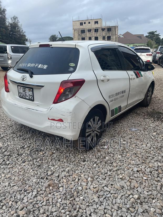 Toyota Vitz 2012 White