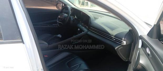 Hyundai Avante 2021 White