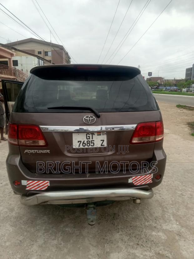 Toyota Fortuner 2012 Brown