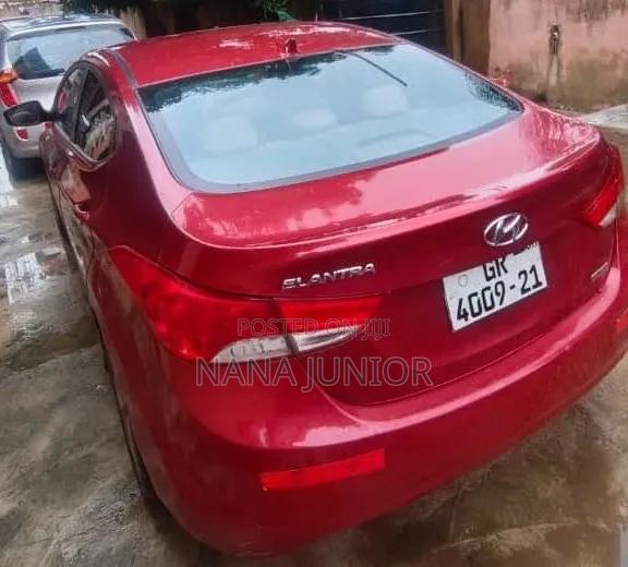 Hyundai Elantra 2016 Red
