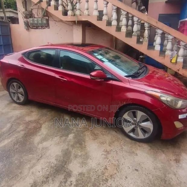 Hyundai Elantra 2016 Red