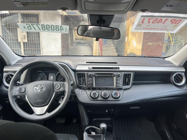 Toyota RAV4 LE AWD (2.5L 4cyl 6A) 2017 Black