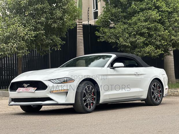 Ford Mustang EcoBoost Premium 2021 White