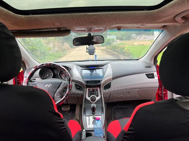 Hyundai Elantra 2013 Red