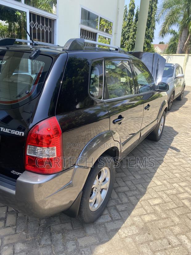 Hyundai Tucson 2009 Black