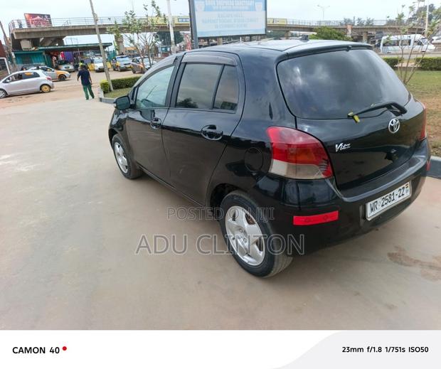 Toyota Vitz 2010 Black