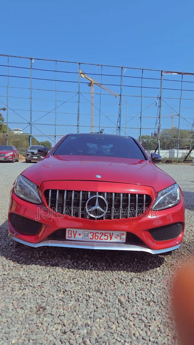 Mercedes-Benz C300 2017 Red