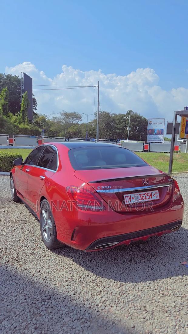 Mercedes-Benz C300 2017 Red