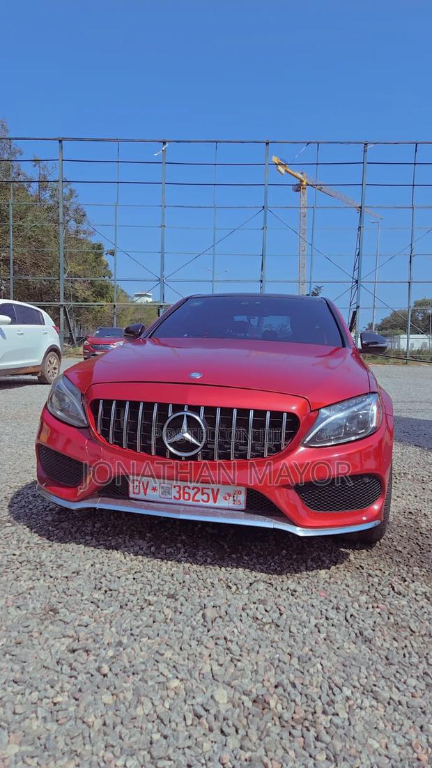 Mercedes-Benz C300 2017 Red