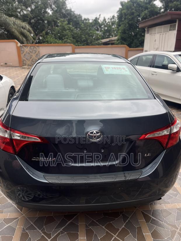 Toyota Corolla LE 4dr Sedan (1.8L 4cyl CVT) 2016 Gray