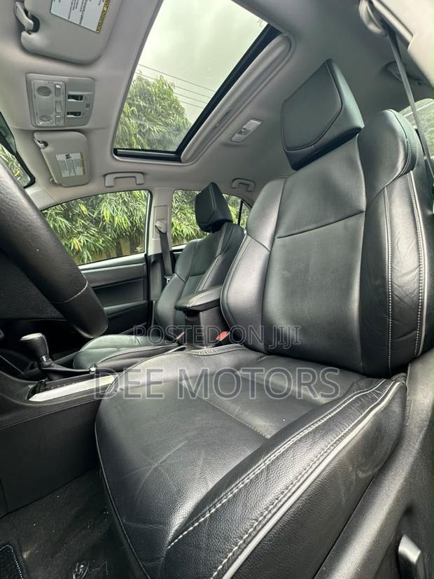 Toyota Corolla S Premium 4dr Sedan (1.8L 4cyl CVT) 2016 Silver