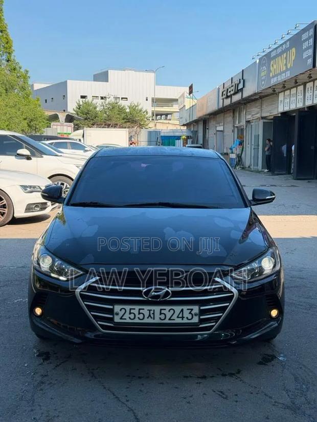 Hyundai Avante 2016 Black