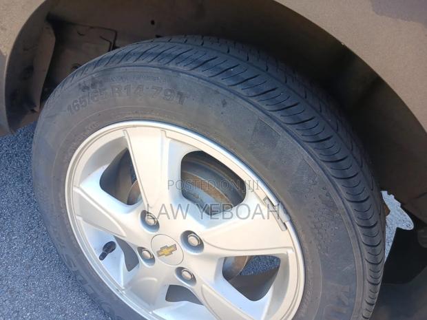 Chevrolet Spark 2016 Gray