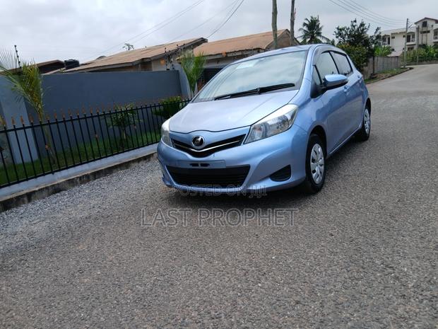 Toyota Vitz 2012 Blue