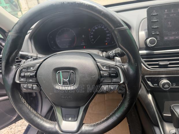Honda Accord Touring 2018 Blue