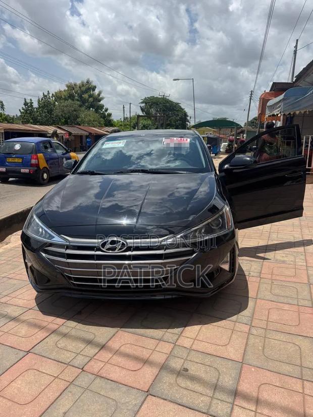 Hyundai Elantra 2020 Black