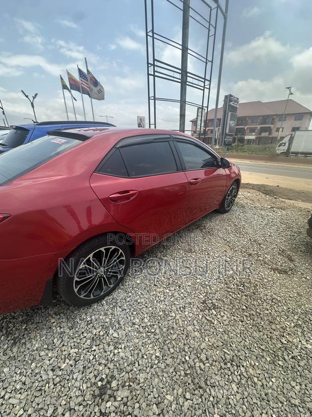 Toyota Corolla S 4dr Sedan (1.8L 4cyl CVT) 2015 Red