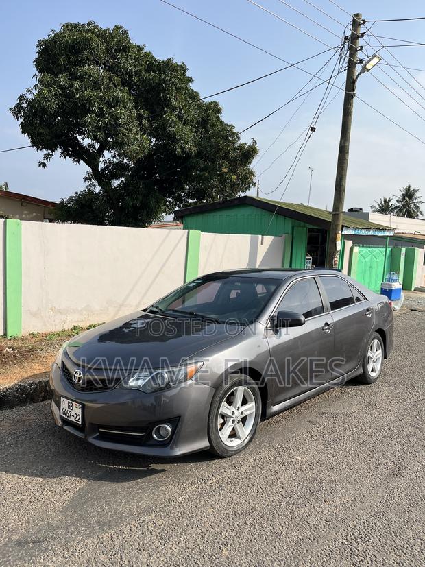 Toyota Camry 2013 Gray