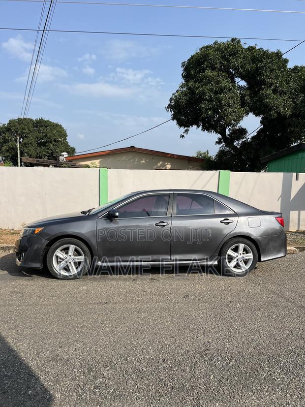 Toyota Camry 2013 Gray
