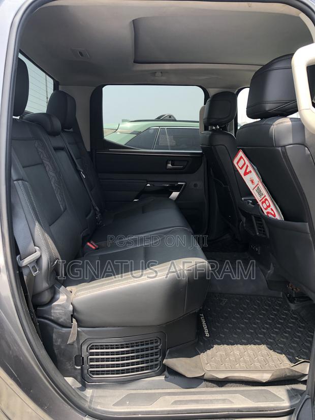 Toyota Tundra Hybrid 2024 Gray