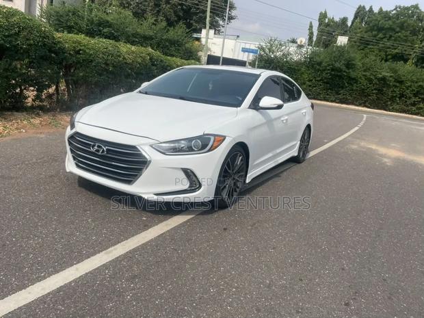Hyundai Elantra 2018 White