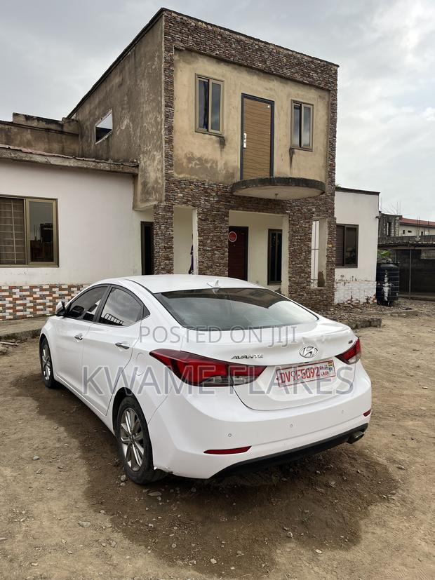 Hyundai Avante 2016 White