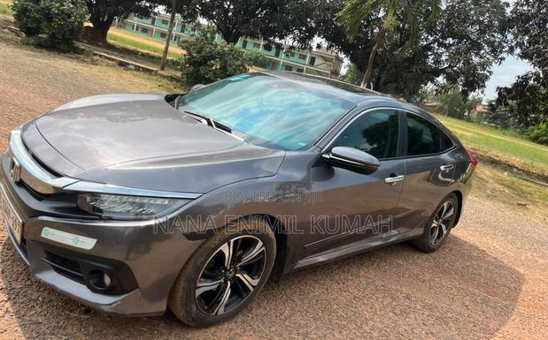 Honda Civic Touring 4dr Sedan (1.5L 4cyl) 2017 Silver