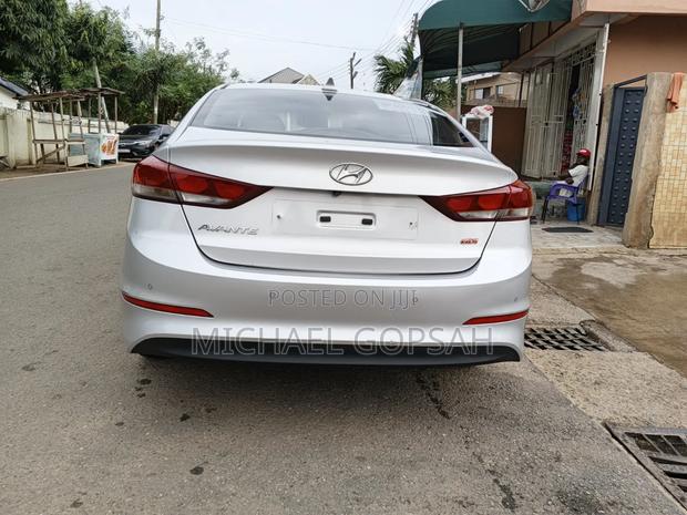 Hyundai Avante 2016 Silver