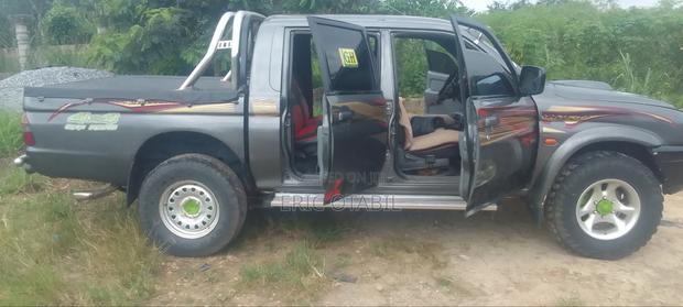 Mitsubishi L200 1999 Gray