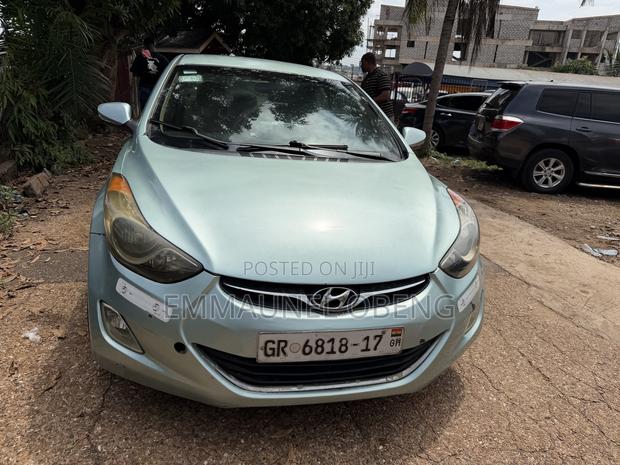 Hyundai Elantra 2012 Green