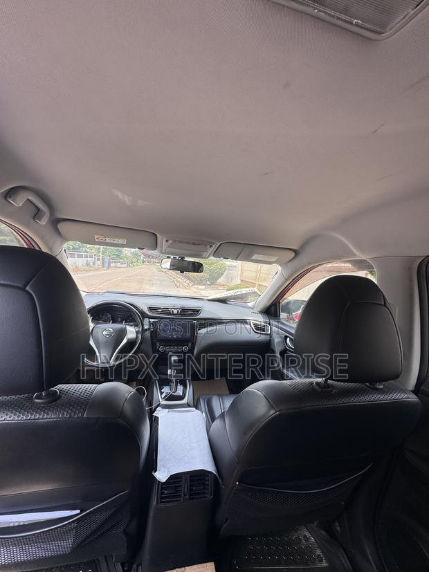Nissan X-Trail 2.0 Petrol AWD 2014 Red