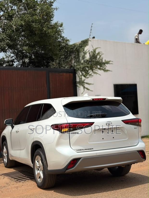 Toyota Grand Highlander Hybrid MAX Platinum AWD 2024 White
