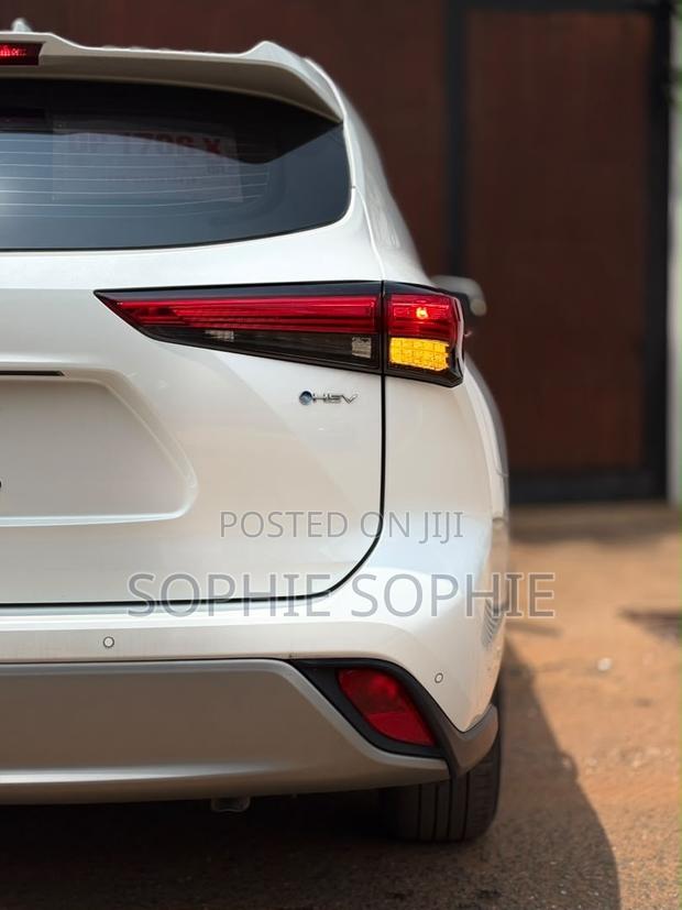 Toyota Grand Highlander Hybrid MAX Platinum AWD 2024 White