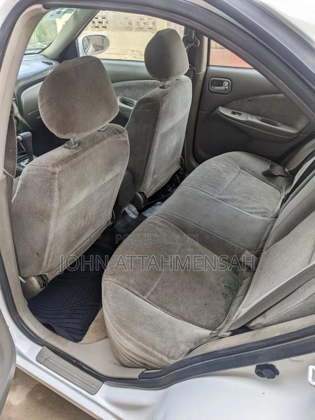 Nissan Sentra 2004 White