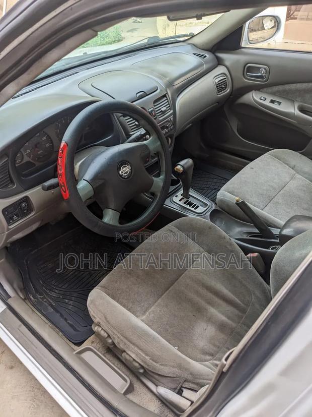 Nissan Sentra 2004 White