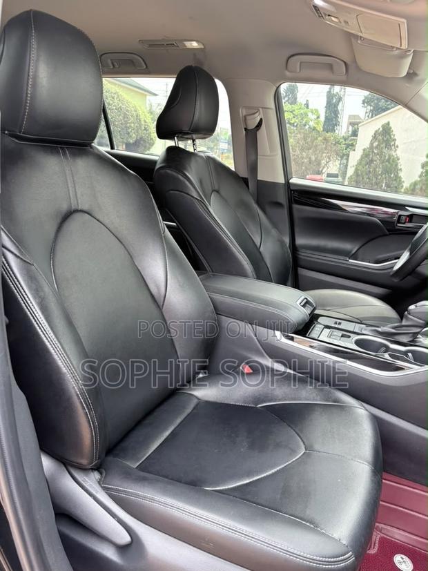 Toyota Highlander Platinum 2022 Black