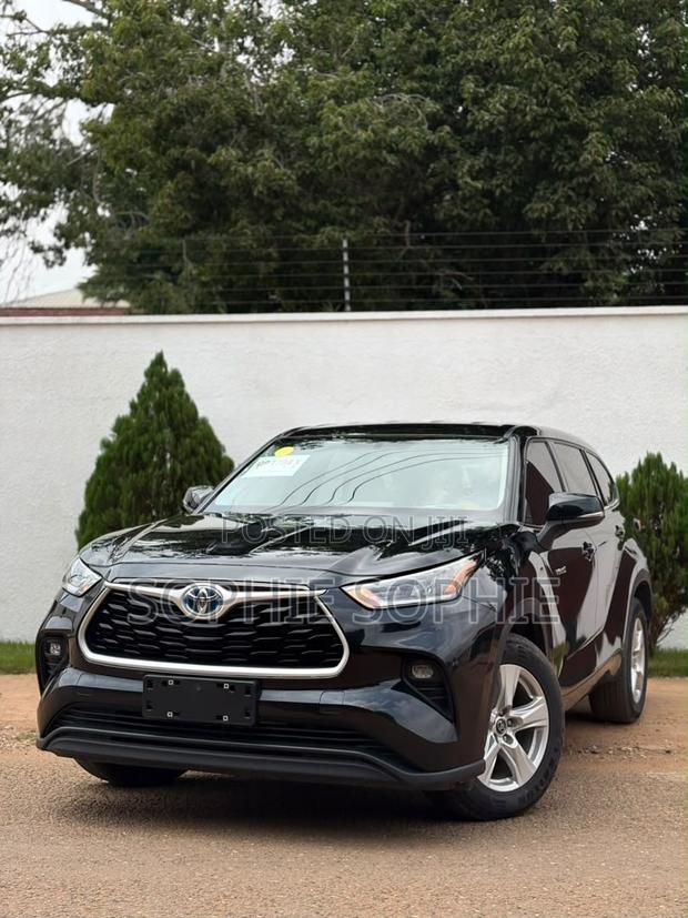 Toyota Highlander Platinum 2022 Black