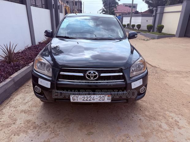Toyota RAV4 2.5 2011 Green