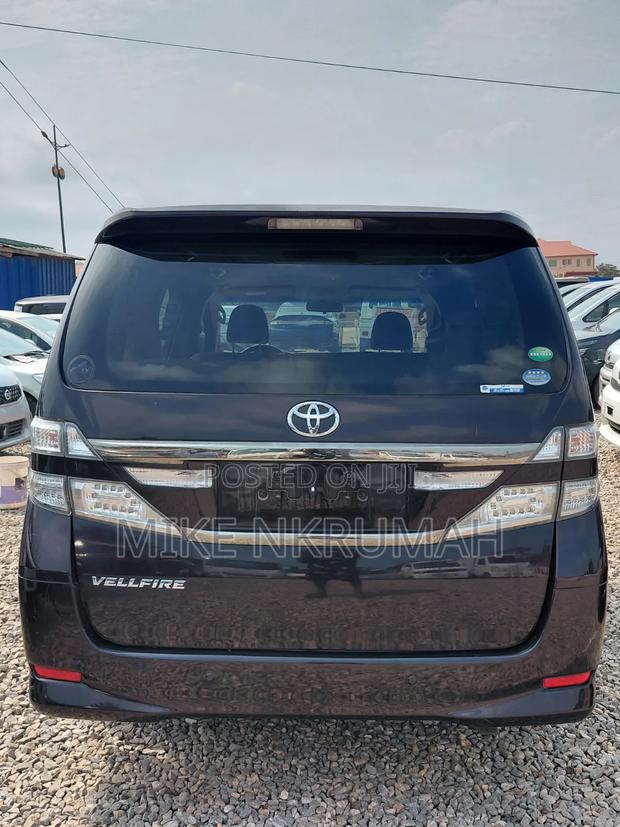Toyota Vellfire 2012 Brown