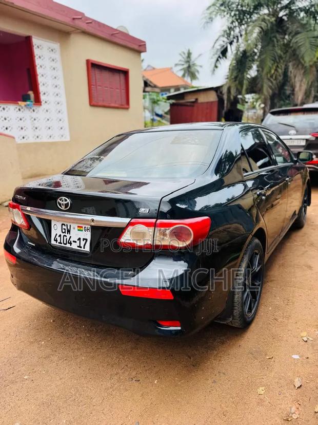Toyota Corolla 2013 Black