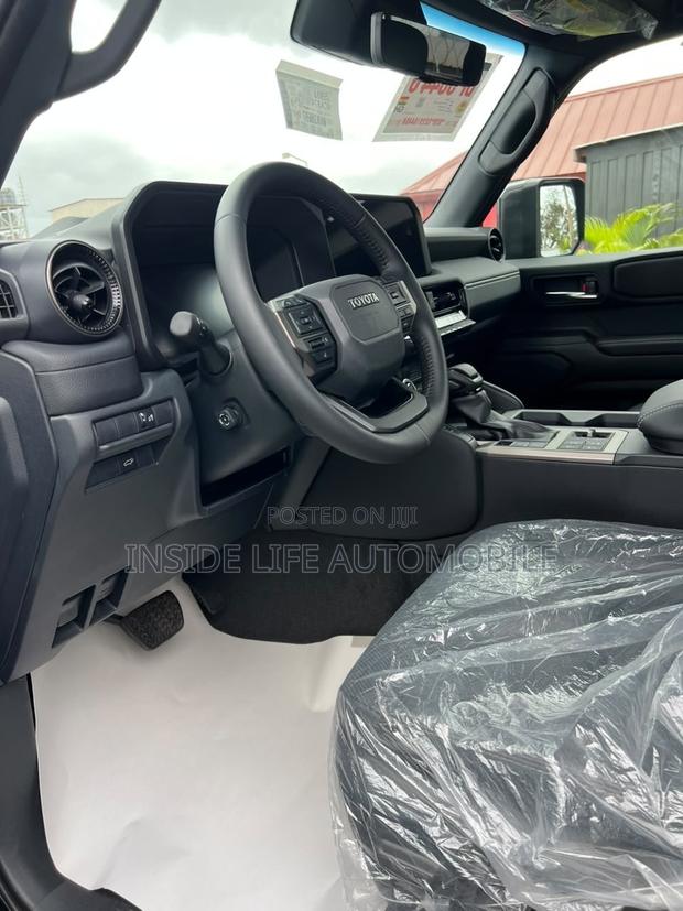 New Toyota Land Cruiser Prado 2.4 Petrol 2025 Black