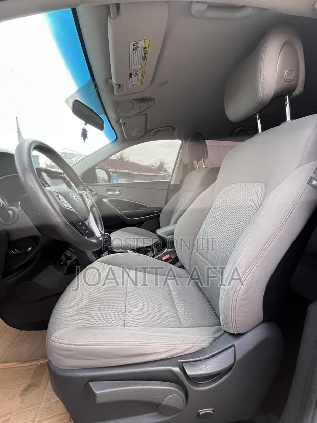 Hyundai Santa Fe SE AWD 2016 Silver