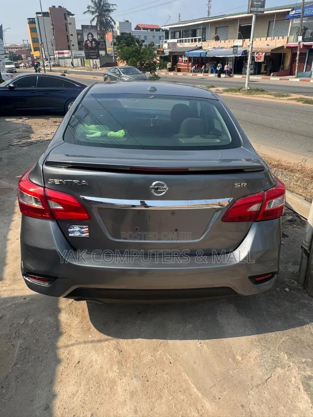 Nissan Sentra SR 2016 Gray