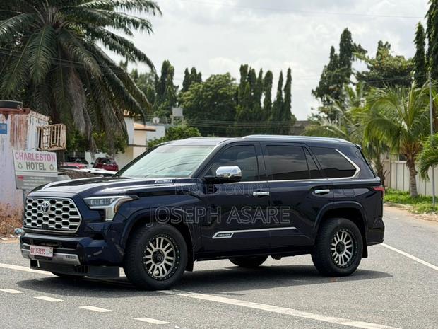 Toyota Sequoia Capstone 4WD 2023 Blue