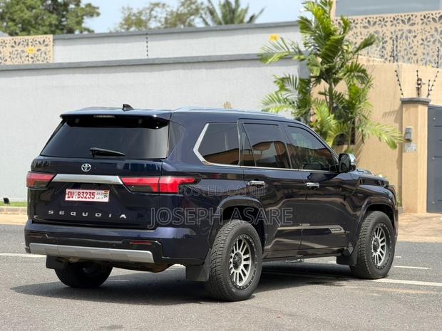Toyota Sequoia Capstone 4WD 2023 Blue
