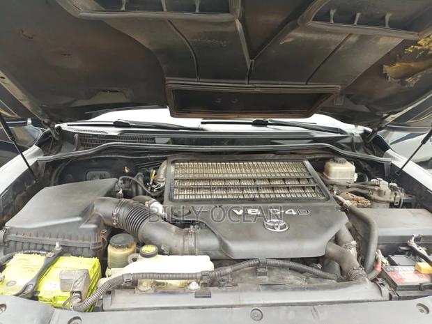 Toyota Land Cruiser 2016 Black