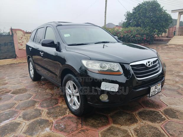 Hyundai Santa Fe 2011 Black